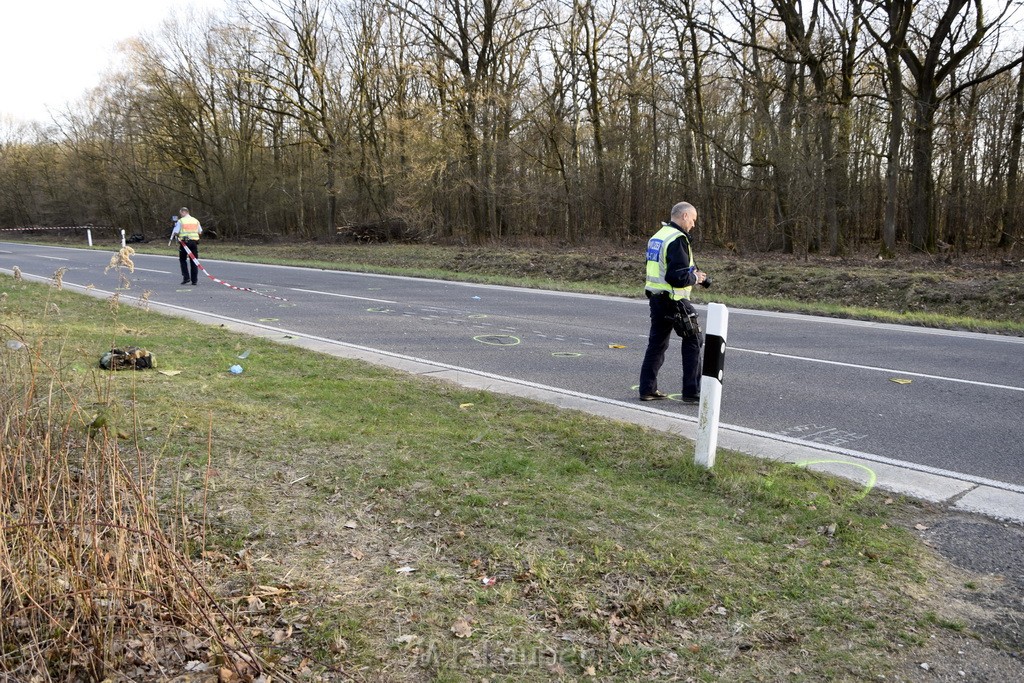 Schwerer VU Krad Fahrrad Koeln Porz Alte Koelnerstr P197.JPG - Miklos Laubert